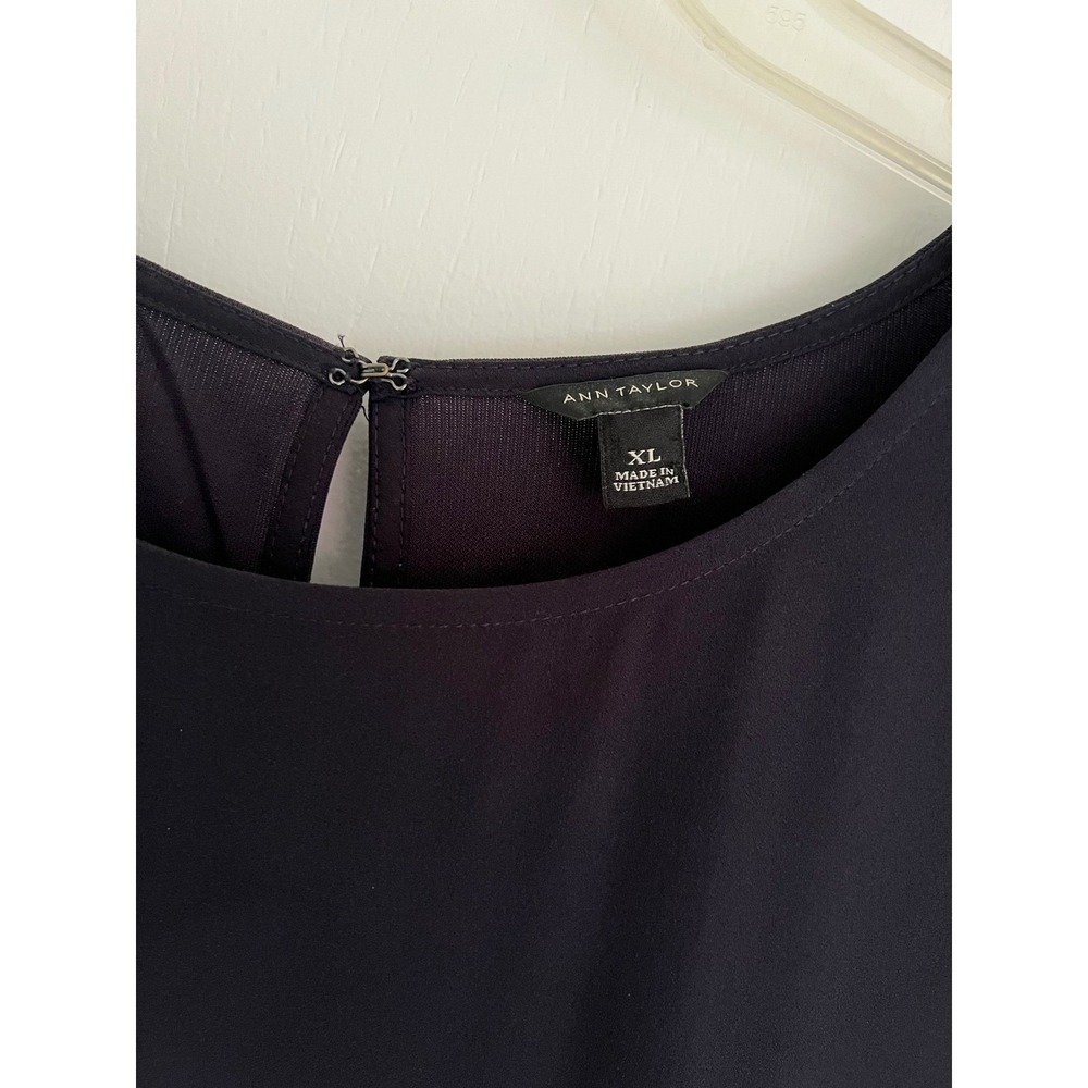 Ann Taylor Navy Blue Ruffle Peplum Blouse Short Sleeve XL Office Lagenlook Top - Picture 4 of 7
